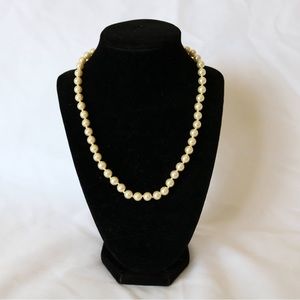 1950’s Yellow Pearl Necklace